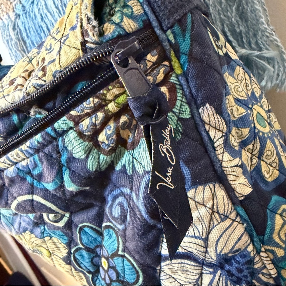 Vera Bradley Large Messenger Laptop Bag - Picture 5 of 10